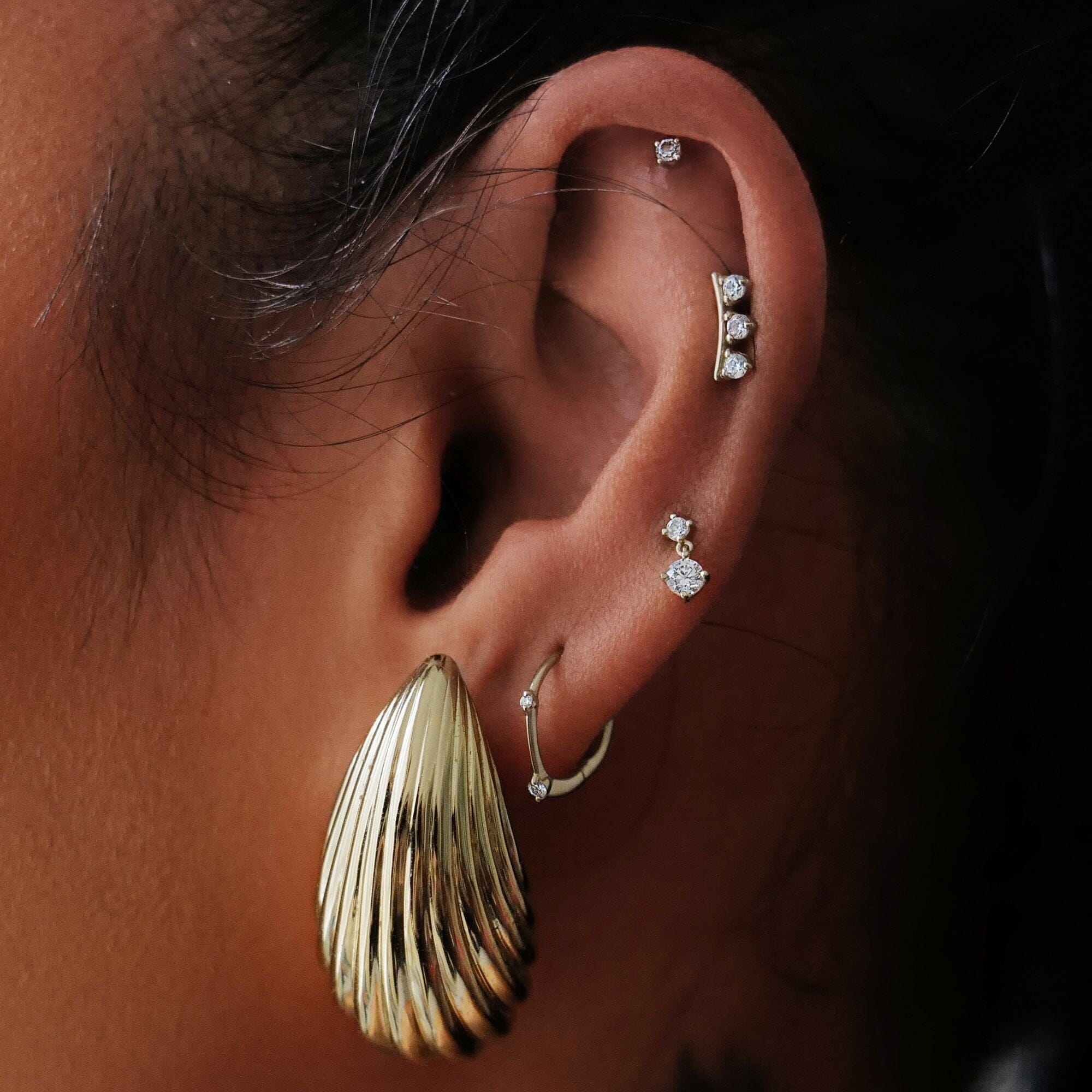 Geller shell earrings