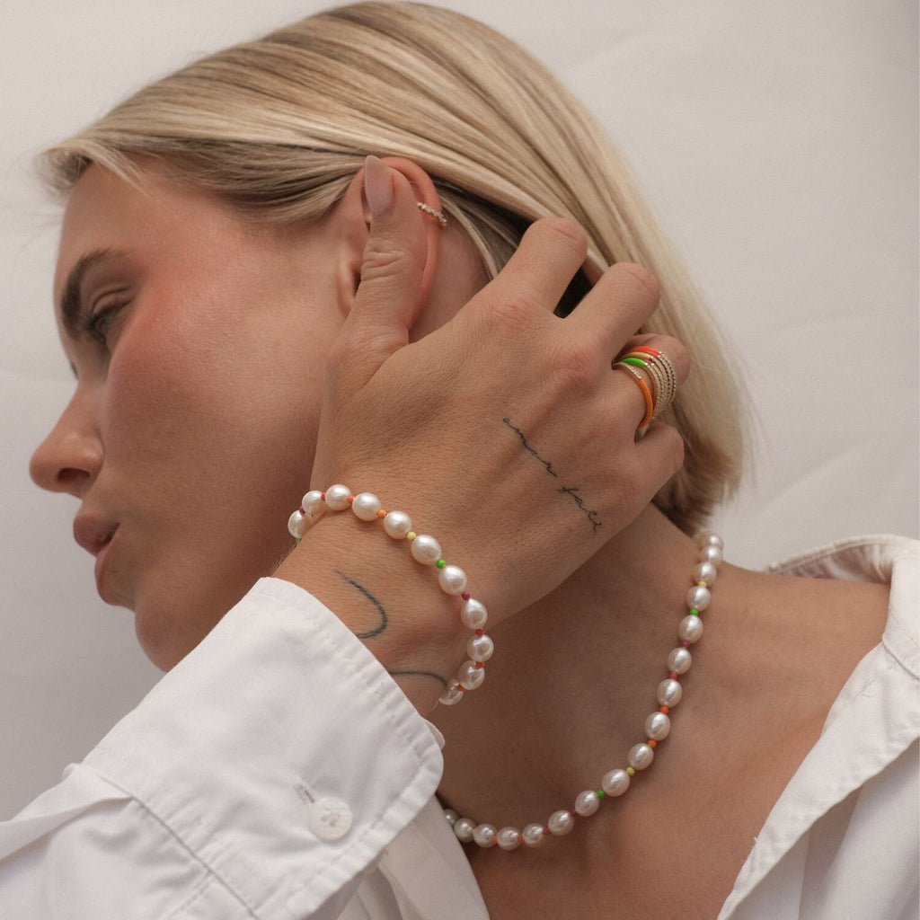 Krist neon pearl bracelet