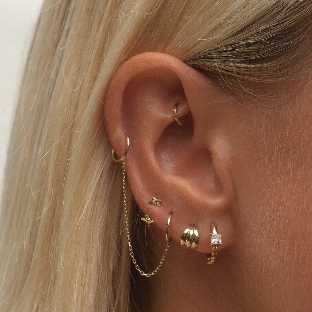 Chamberlain micro bow u hoop piercing