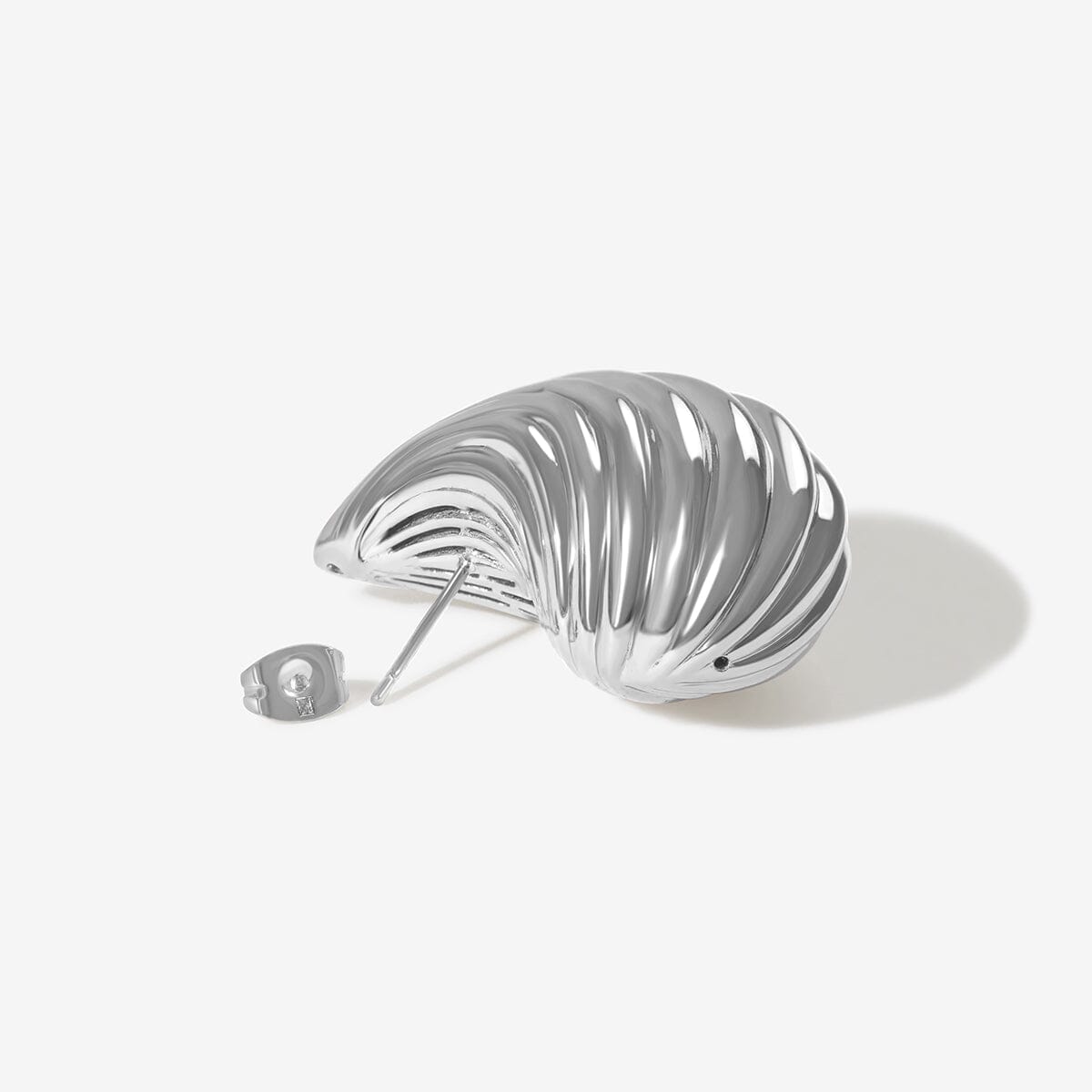 Geller shell earrings