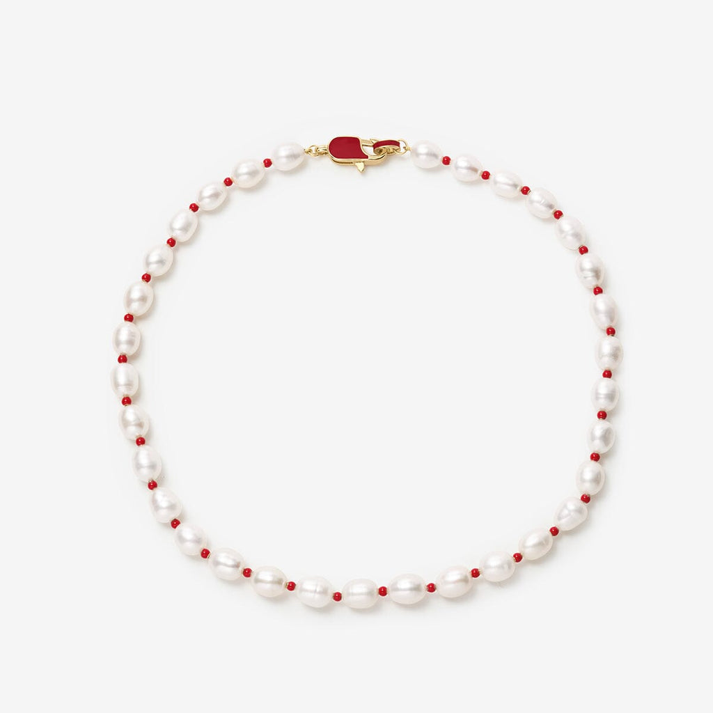 Kurt lipstick pearl necklace