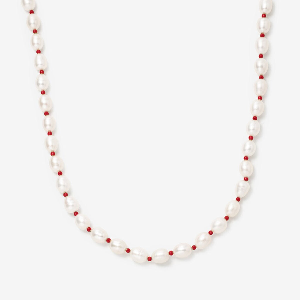 Kurt lipstick pearl necklace